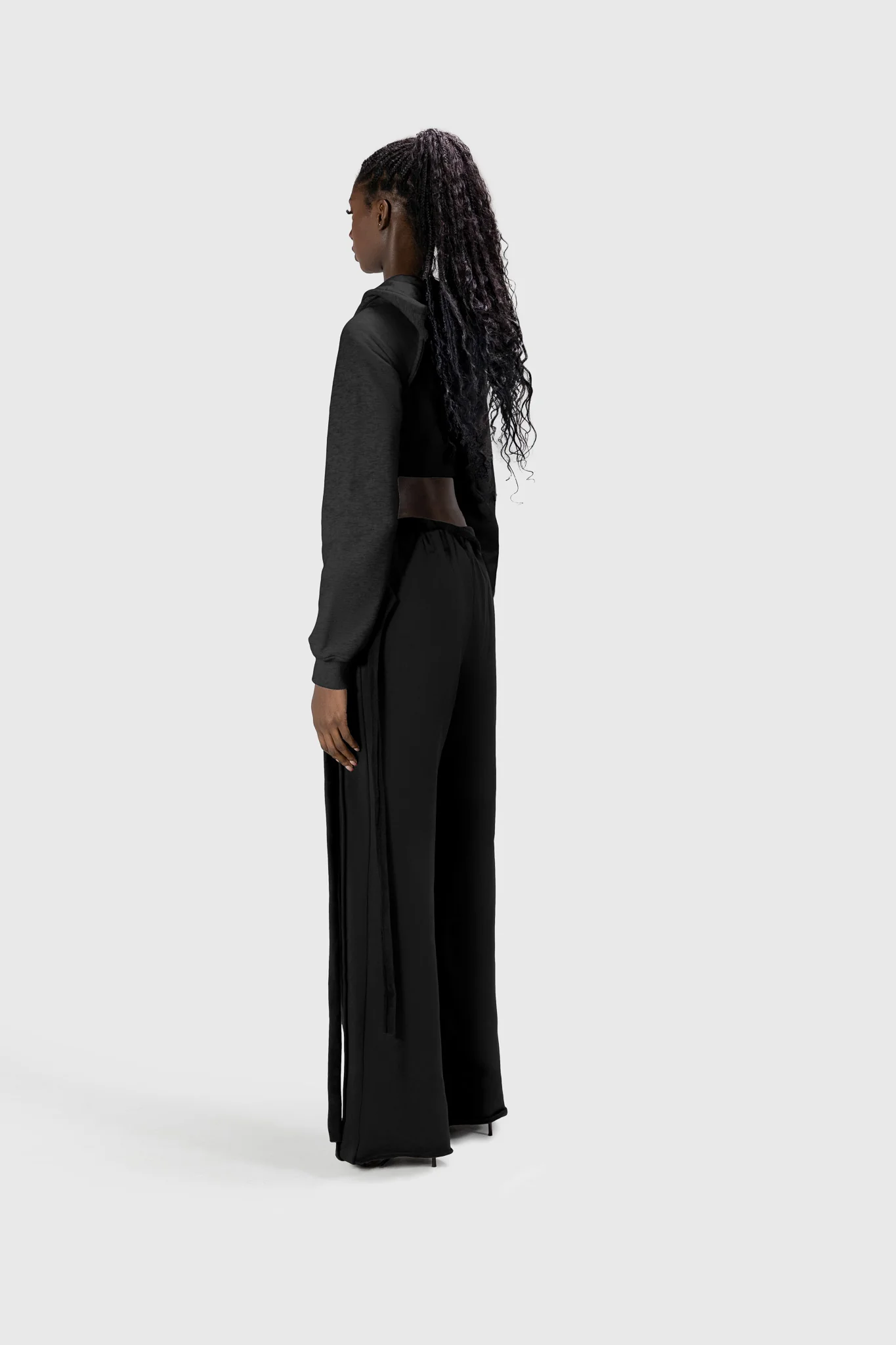 Curve Cropped Hoodie - Black - Image 5
